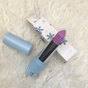 Kylie Jenner cold as ice metallic lipstick